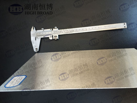 Китай ASMTB90 Mg Сплав AZ31B Магниевая пластина Лист 5 мм х 250 мм х 500 мм Размер для CNC гравировки Багажная табличка поставщик