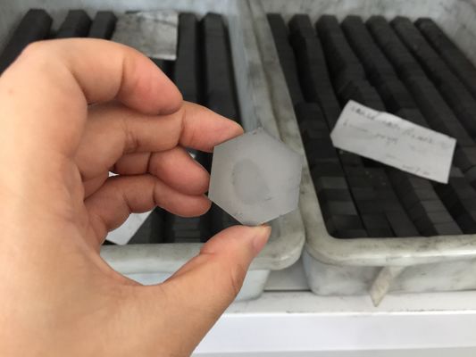 SiC баллистические плитки B4C керамическая баллистическая бронепластина высокая широкая поставщик