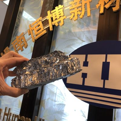Уточните добавку баланса Al содержания 3-10% Sn слитка мастерского сплава AlSn олова зерна алюминиевую в алюминиевых выплавках печи поставщик